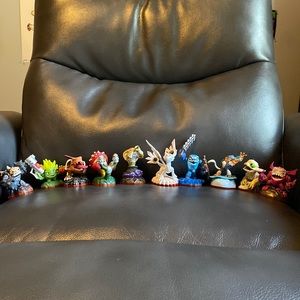 Lot Of 10 Activision Skylanders Trap Team Characters